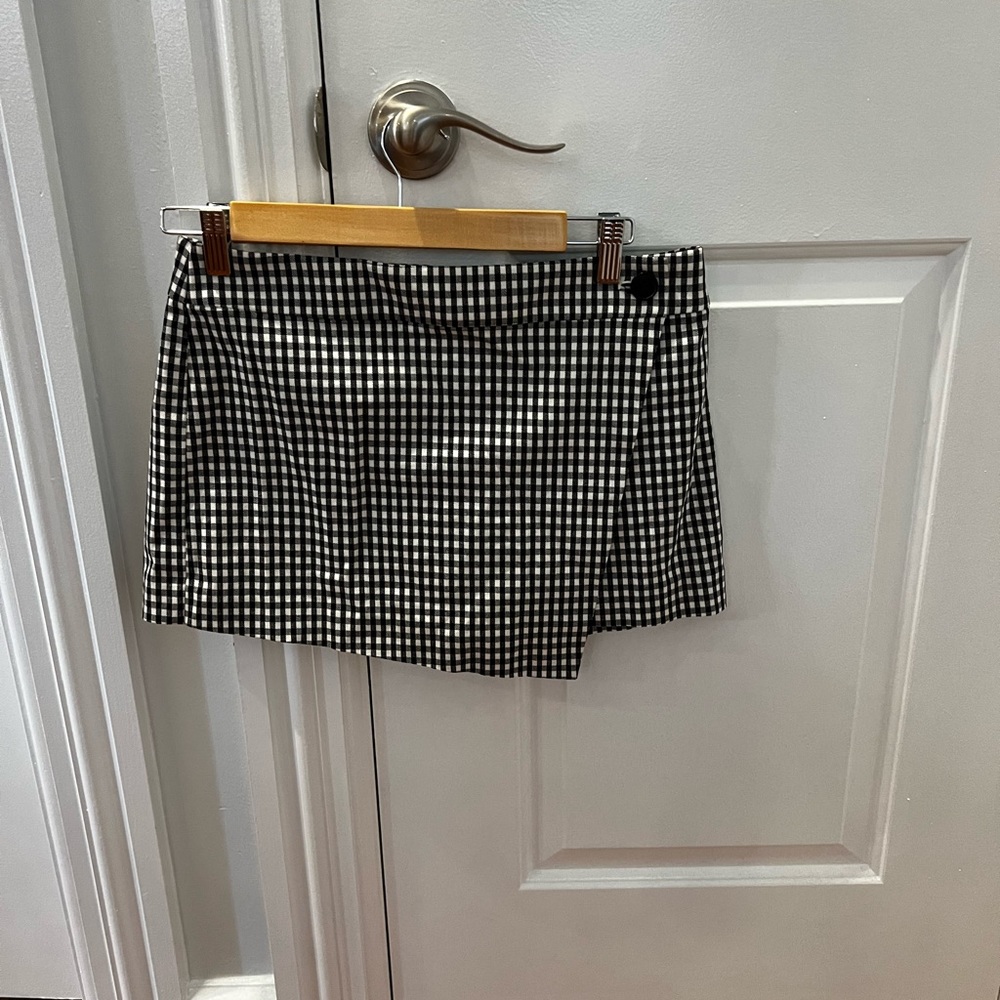 club Monaco skort